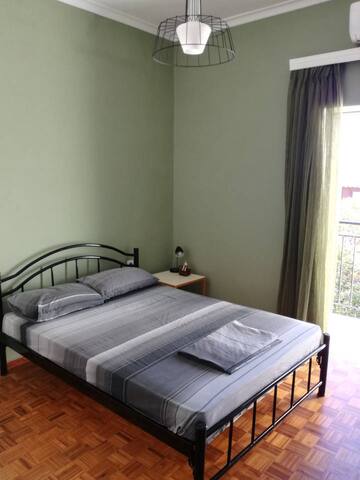 Sunny cozy room in Chania town centre Ι