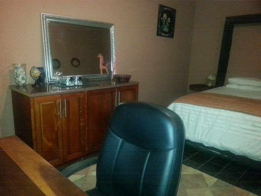 Luxury Suite 1