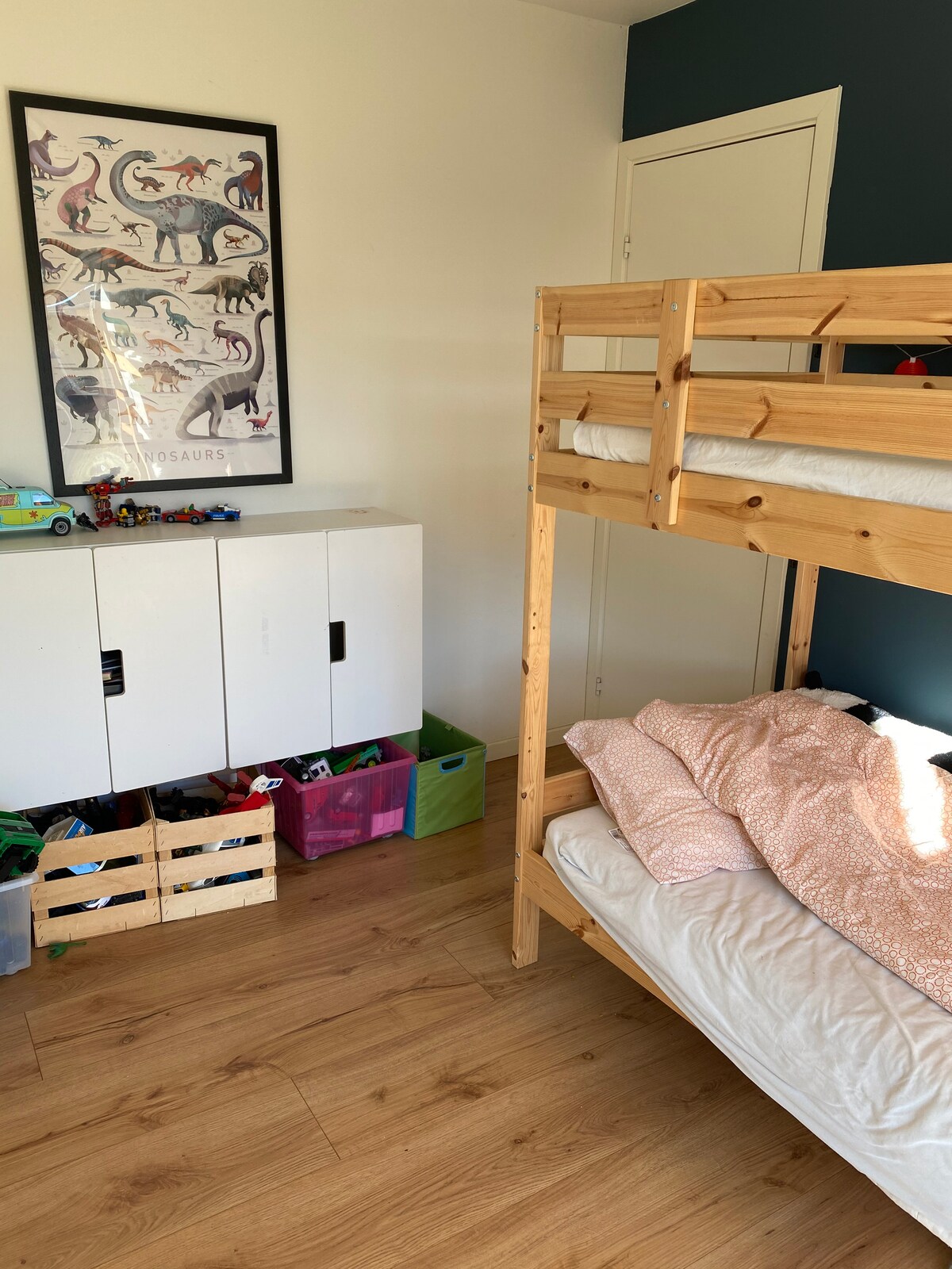 Spálňa 2, poschodová posteľ v plnej veľkosti 