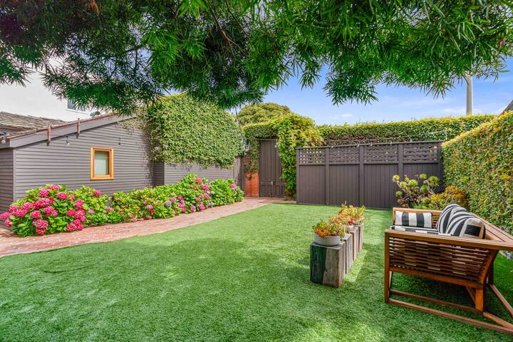 Colony Road by stayLA Rentals gallery image 5