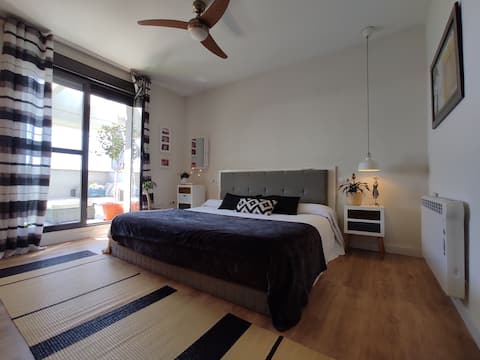 Seville 15min away. Penthouse with 100m² private terrace.