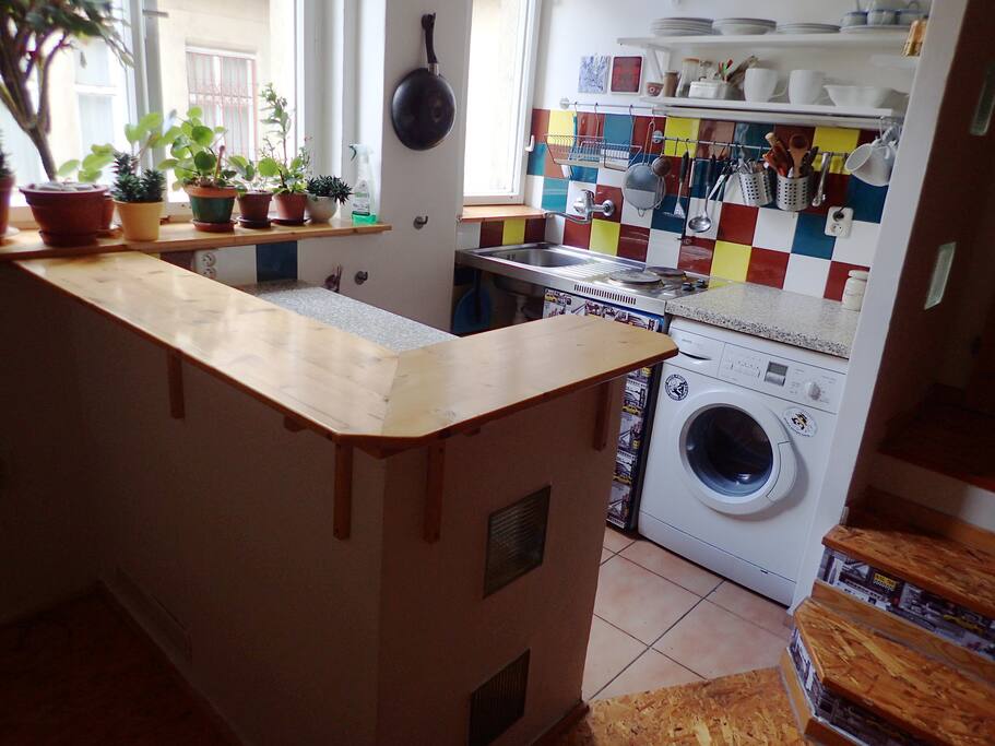 Kitchen corner and washmashine
