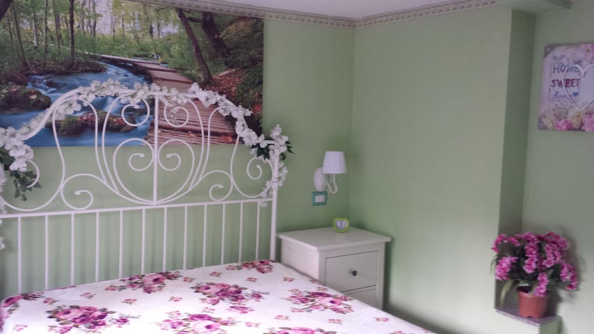Pompei Review Apartment