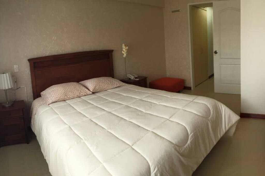 Cómoda habitación matrimonial