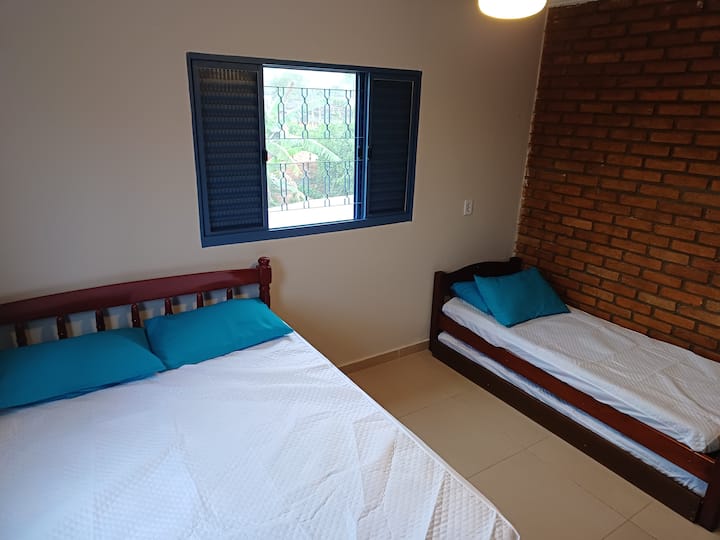 Spálňa 3 - horné poschodie, až pre 4 osoby. 