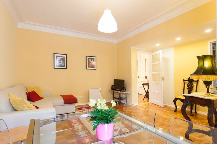 Luna apartment Lisbon gallery image 2
