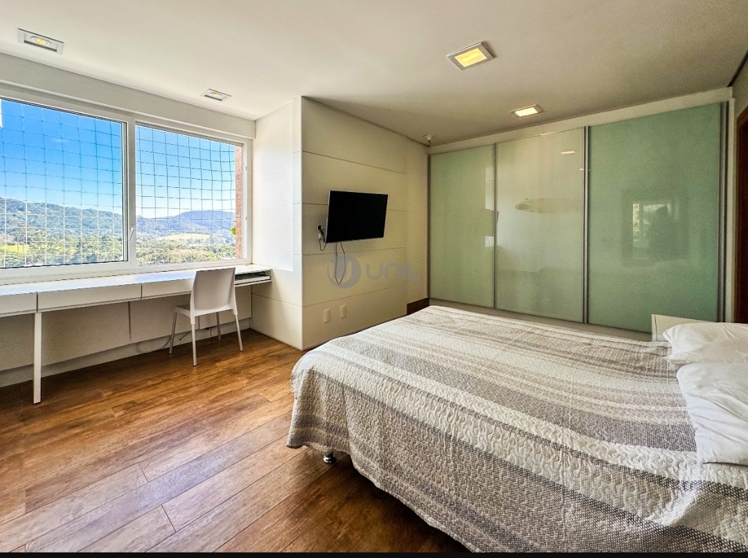 Suite 4 con cama de matrimonio de 22 m2. 