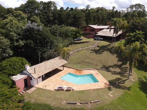 Rural paradise in
Sousas with pool and court