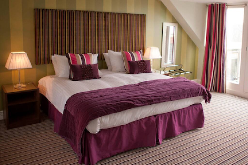 Premier Room
