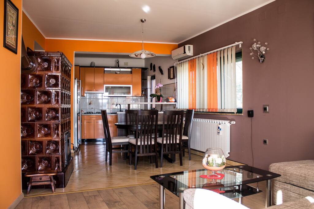 lkiving room