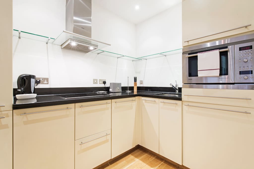 Fully equipped kitchen