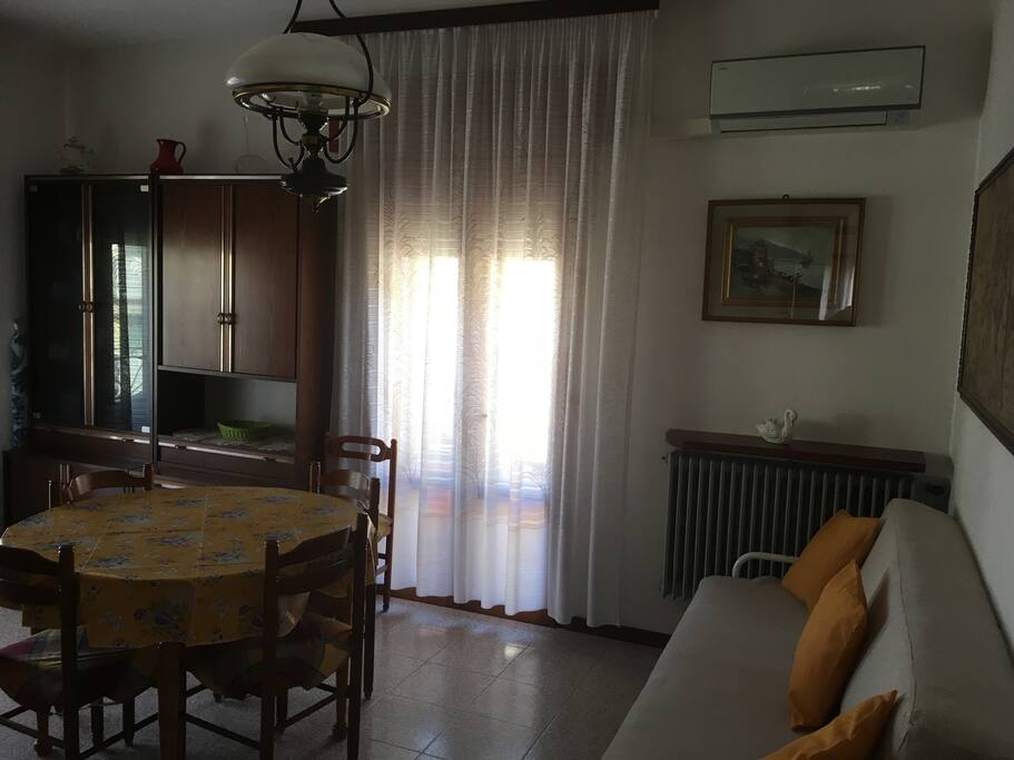 Soggiorno con terrazzo