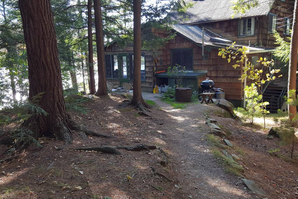 Path to cottage.