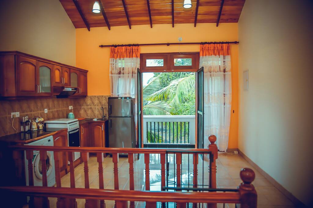 Kitchen Free Access