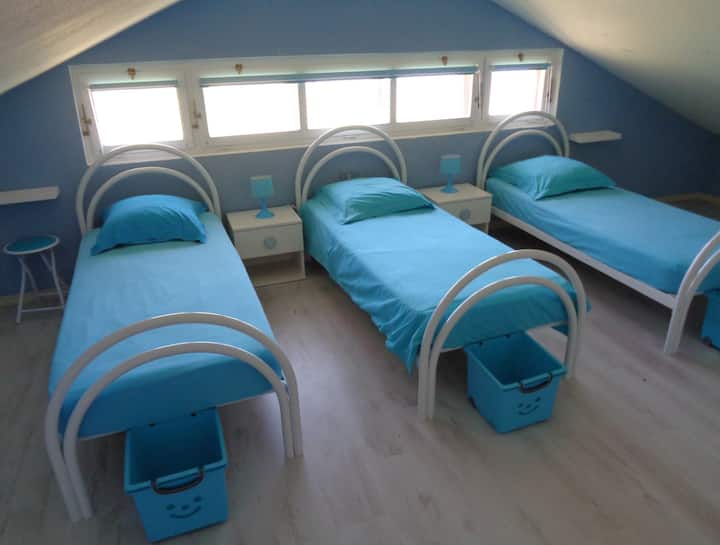 קומת ביניים של 45 מ"ר עם 3 מיטות 