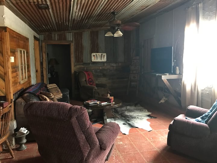 The Southwest Lodge - Breckenridge, TX