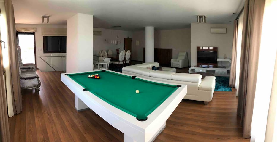 Glamorous Penthouse Private Swimming Pool, Oriente