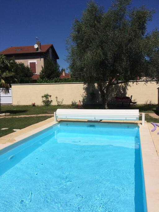 Piscine chauffée accessible de Juin à septembre