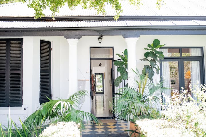 Charming 3 bedroom Victorian home