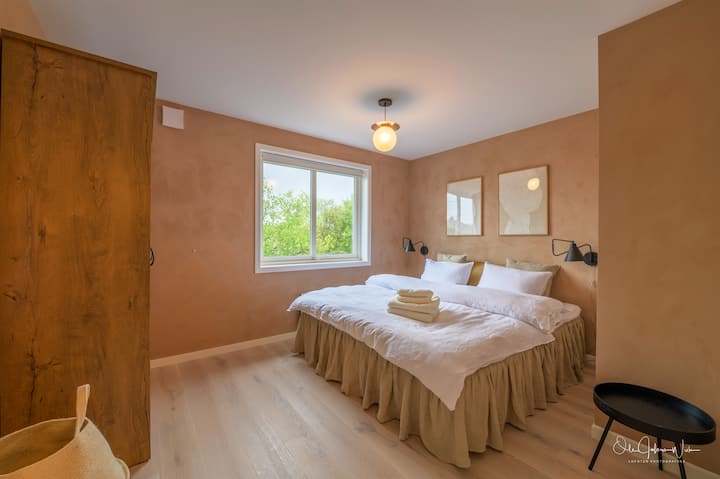 The  rose room 1st floor