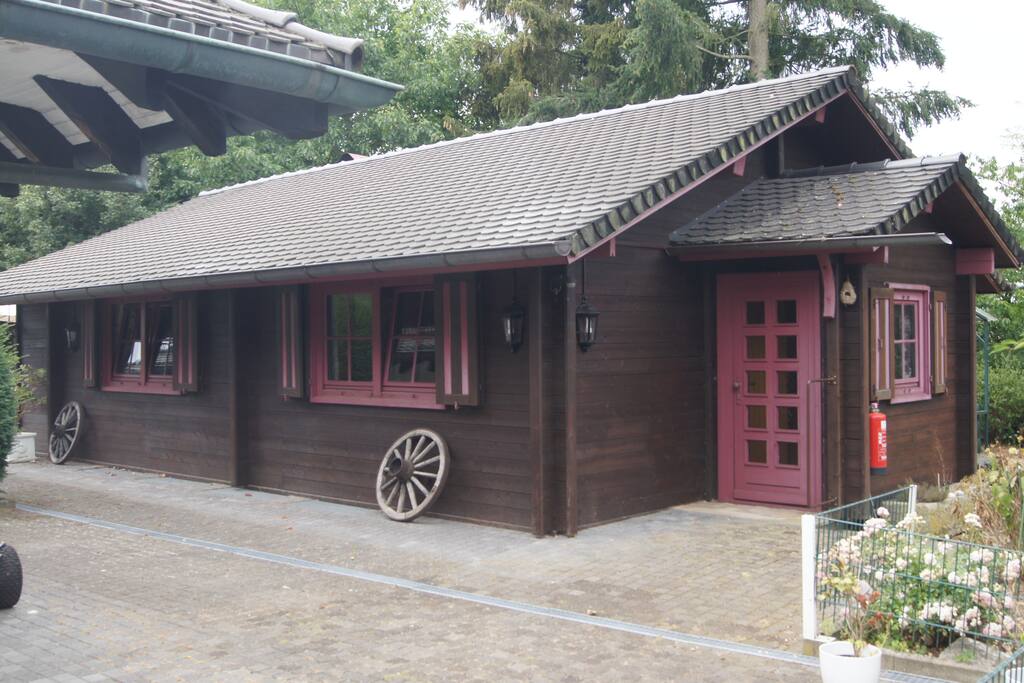 Unser Ferienhaus mit unterirdischer Anbindung an unsere Villa