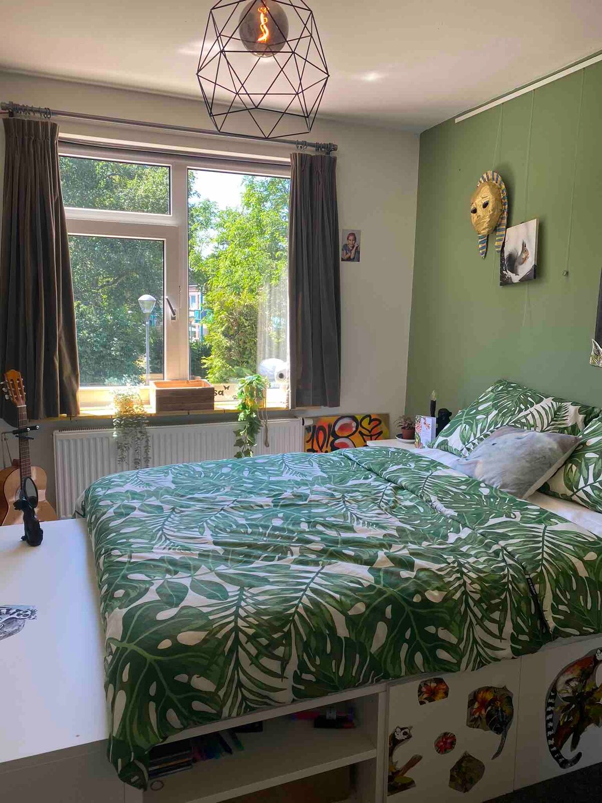 Dhoma e gjumit 1 (1.40 x 2.00)