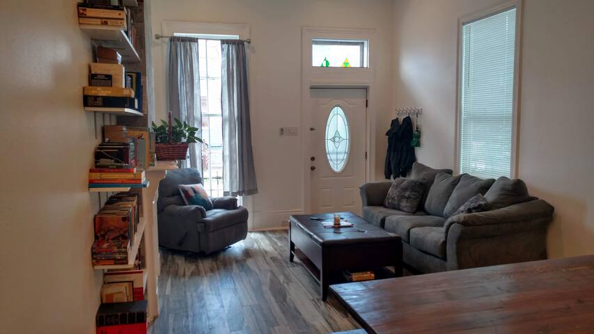 Centrally Located, Sunny Guest Room