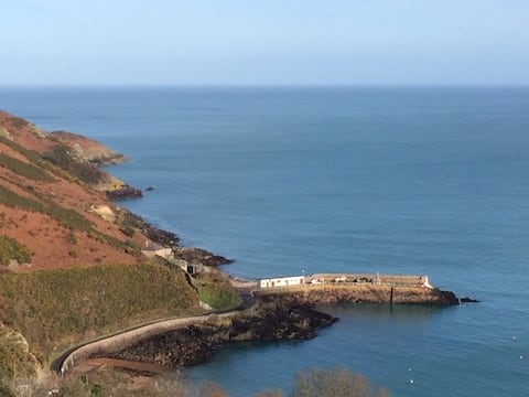 One bedroom flat in rural Trinity near Bouley Bay.