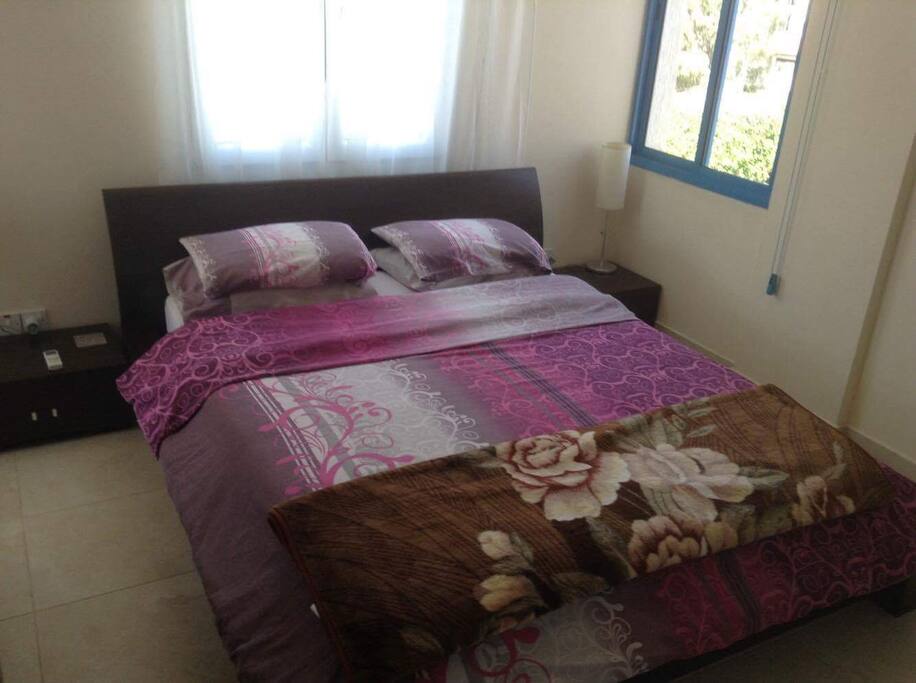 Bedroom/towels and linen supplied