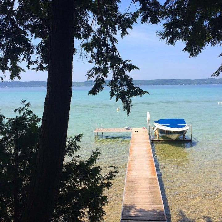 Vintage Lakefront Cottages on Torch Lake Bellaire Cottages for Rent