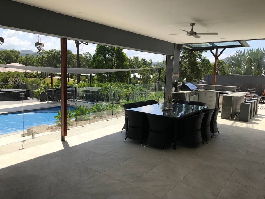 Outdoor undercover Entertaining