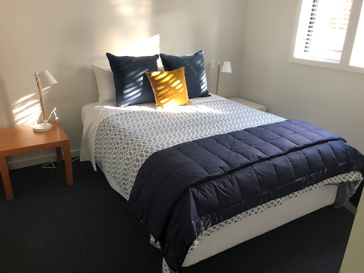 楼下第二间卧室- 5号卧室