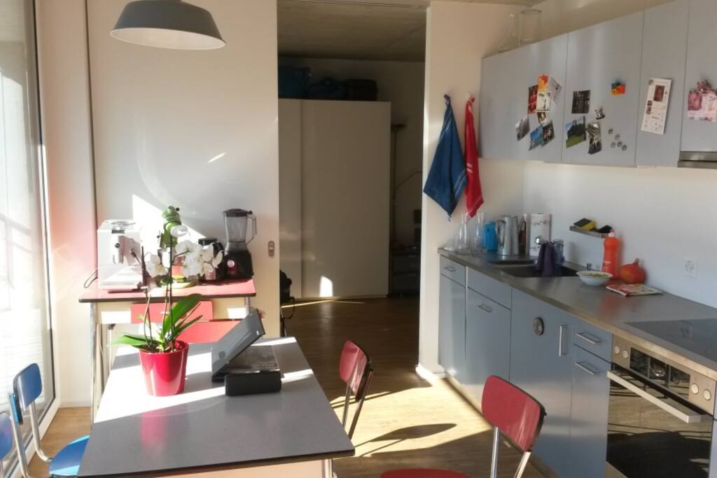 Fully equiped kitchen with coffee machine and dish washer