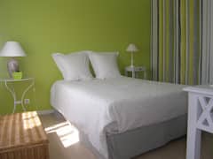 Bed+%26+Breakfast%2C+in+ecological+house+near+24H
