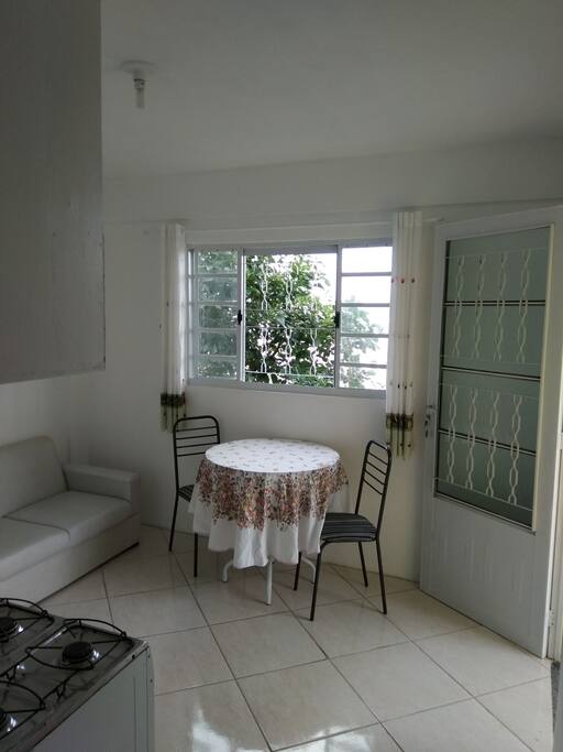 entrada,cozinha/sala.