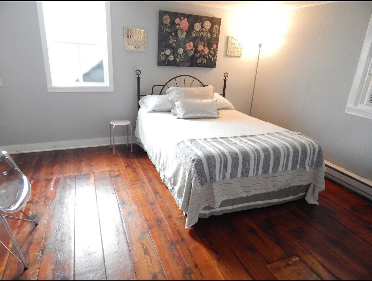 ห้องนอน #4 เตียงควีนไซส์