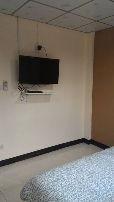 Standard double bed