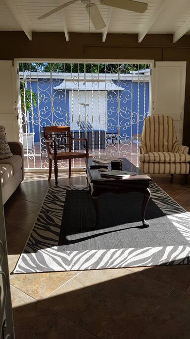 Living room fully opens up