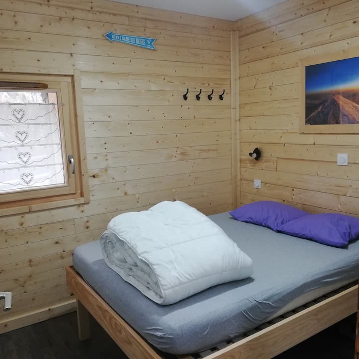 ห้องเตียงใหญ่ Gite 0