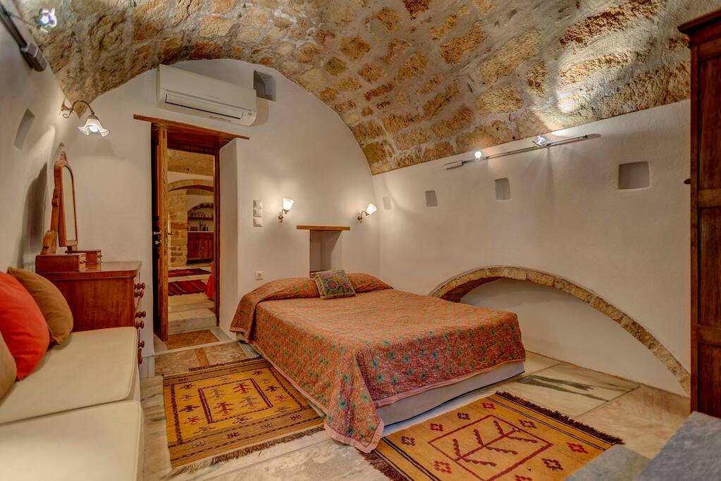 Bedroom - The Arches Apartment