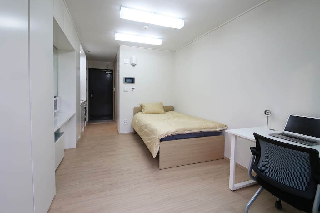 Super single bed, Desk & chair
