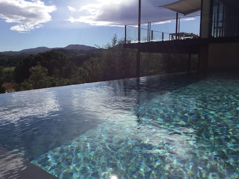 Bright house with heated pool