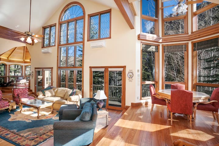 Victorian Ski Chalet - Avon, CO