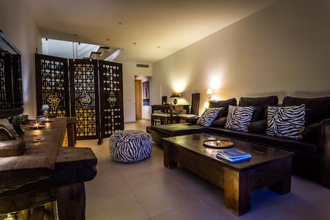 Airbnb con mejor rendimiento: Can Olivo. House with beautiful interior design. en Santa Eulària Des Riu