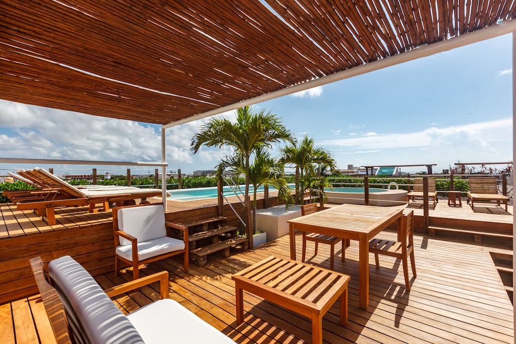 Beautiful sundeck