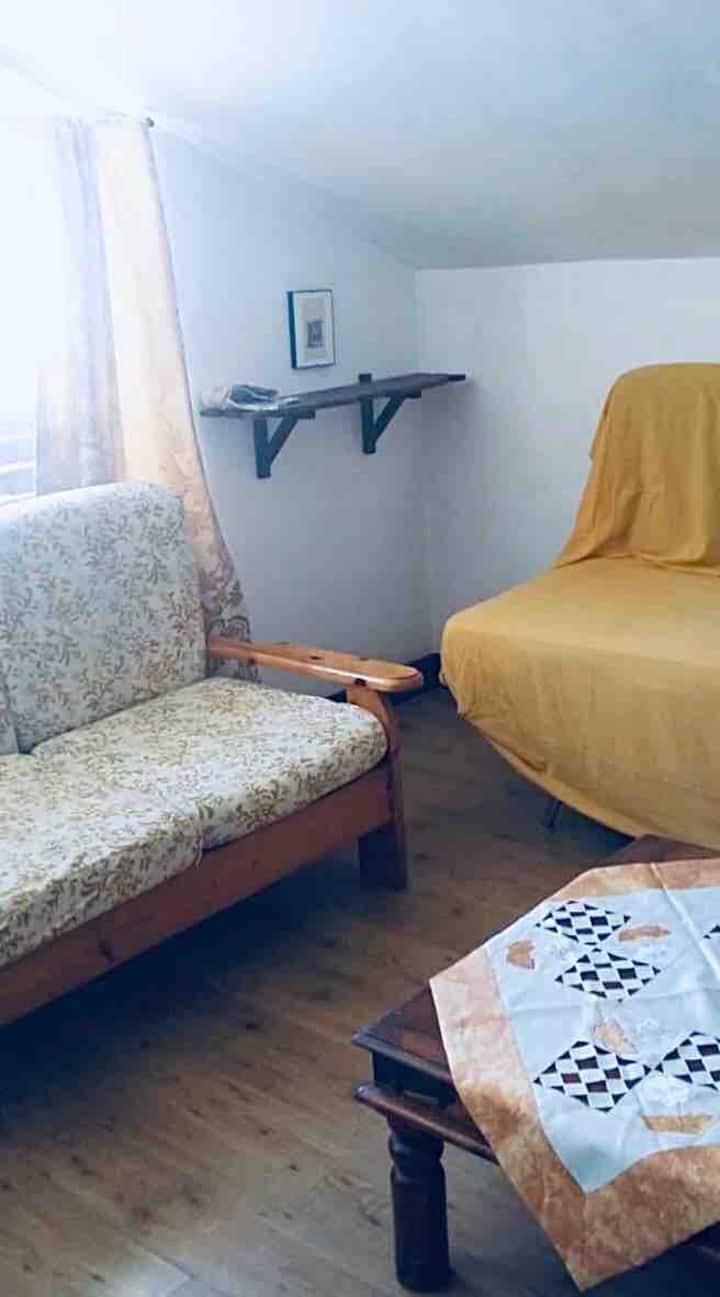 Მისაღები/მისაღები ოთახის ნაწილი