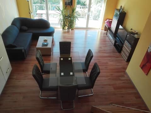Kornelius II - a specious apartment with balcony
