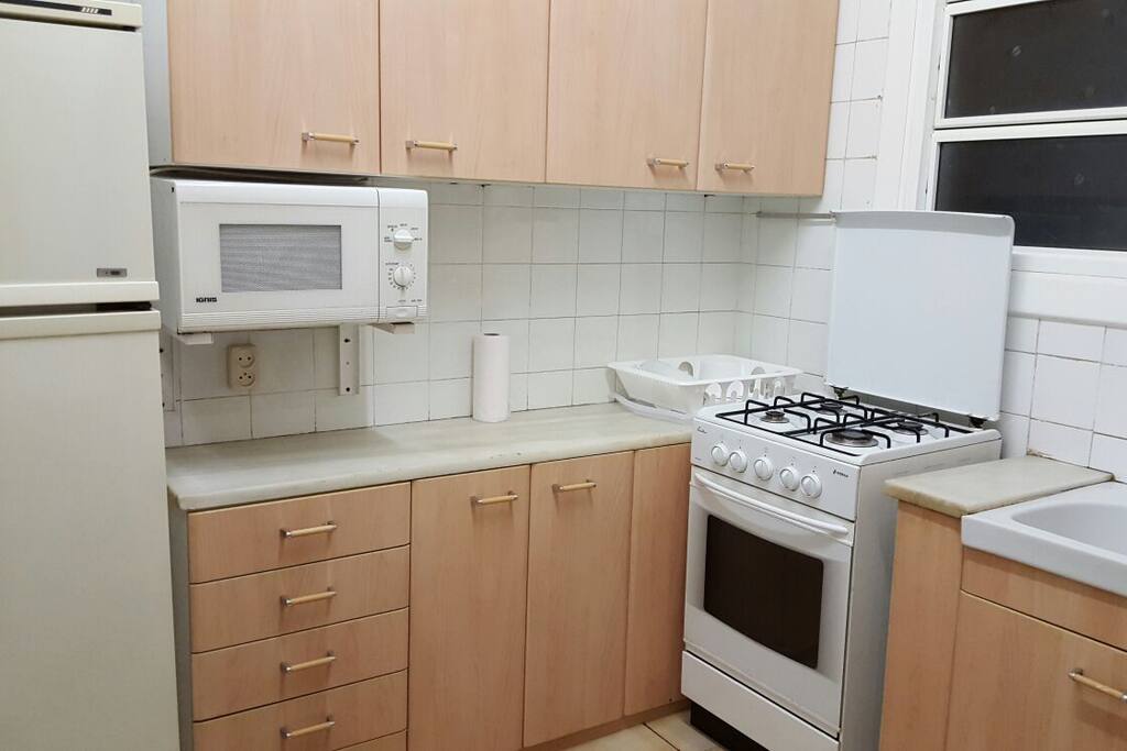 Cocina amplia.