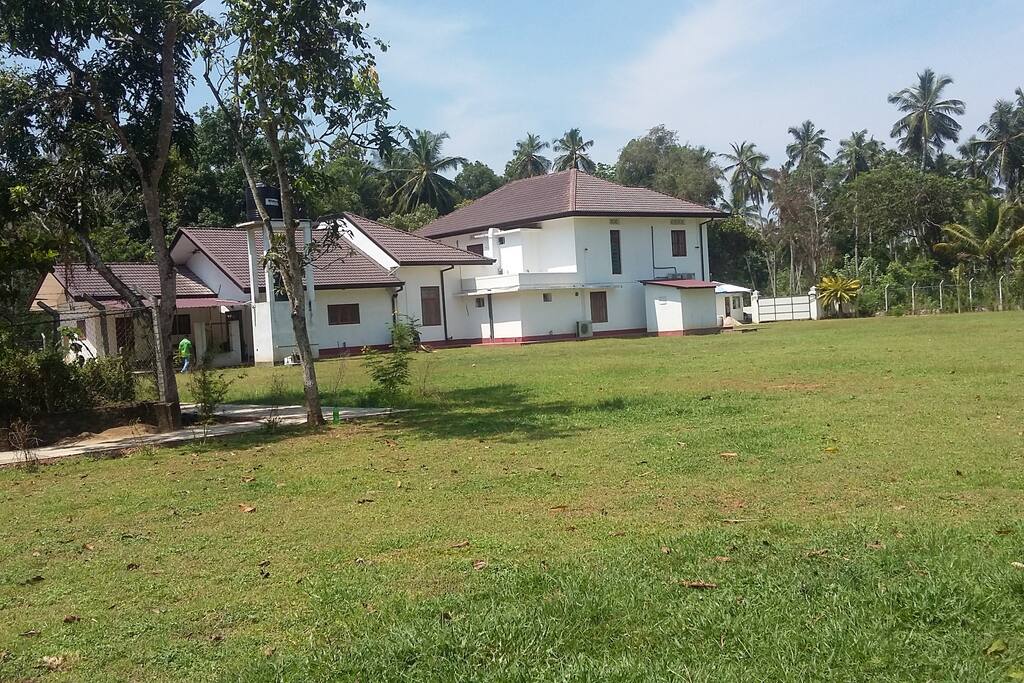 House with large Garden