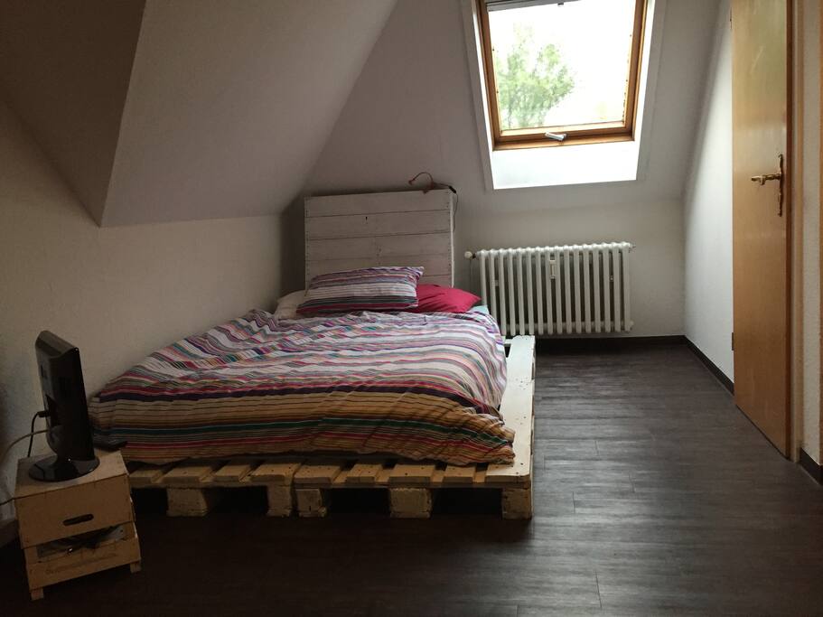 Bett 1,40m x 2m